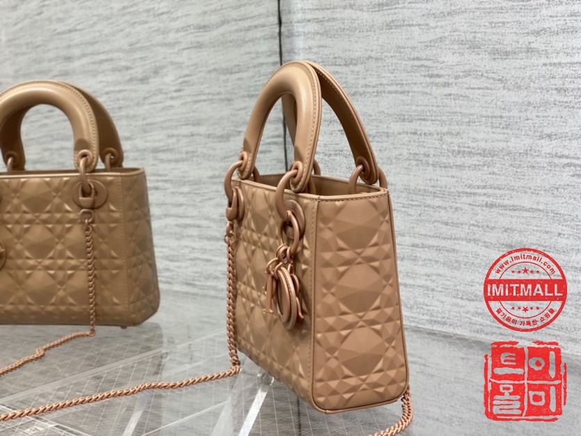 dior_xxxxx_big_00006.jpg