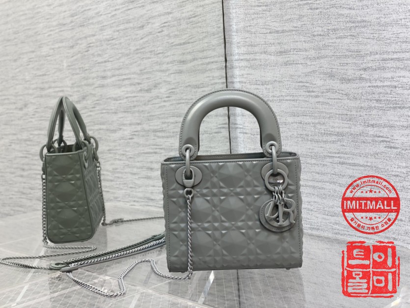 dior_xxxxx_big_00001.jpg