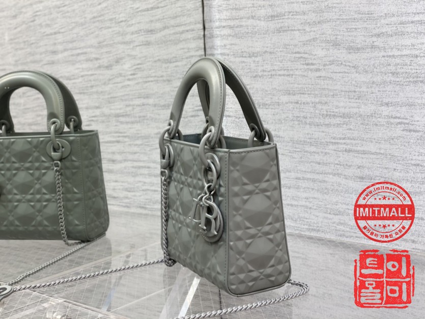 dior_xxxxx_big_00006.jpg