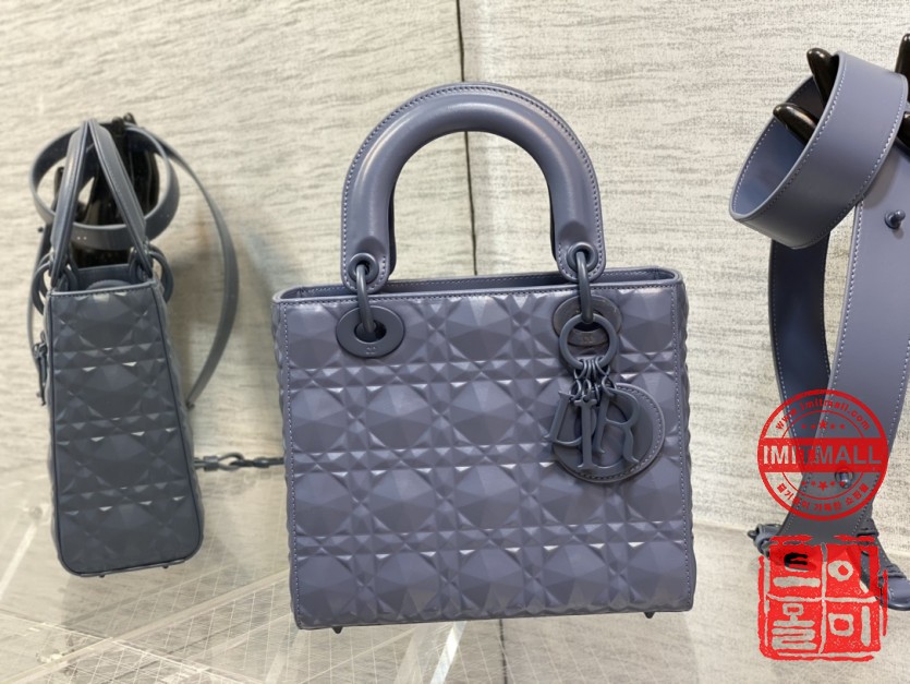 dior_xxxxx_big_00002.jpg