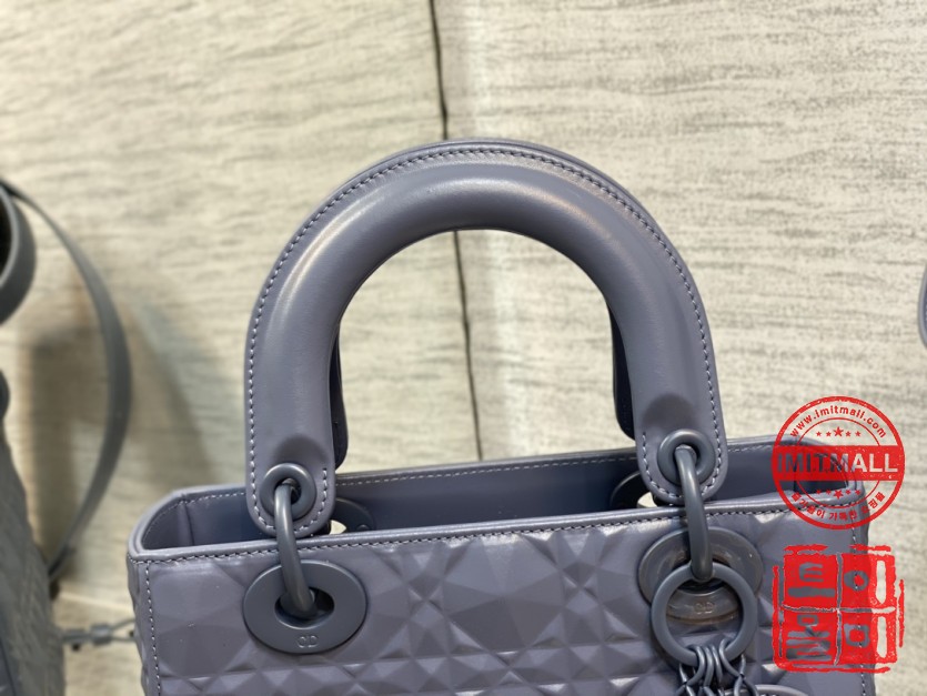 dior_xxxxx_big_00003.jpg