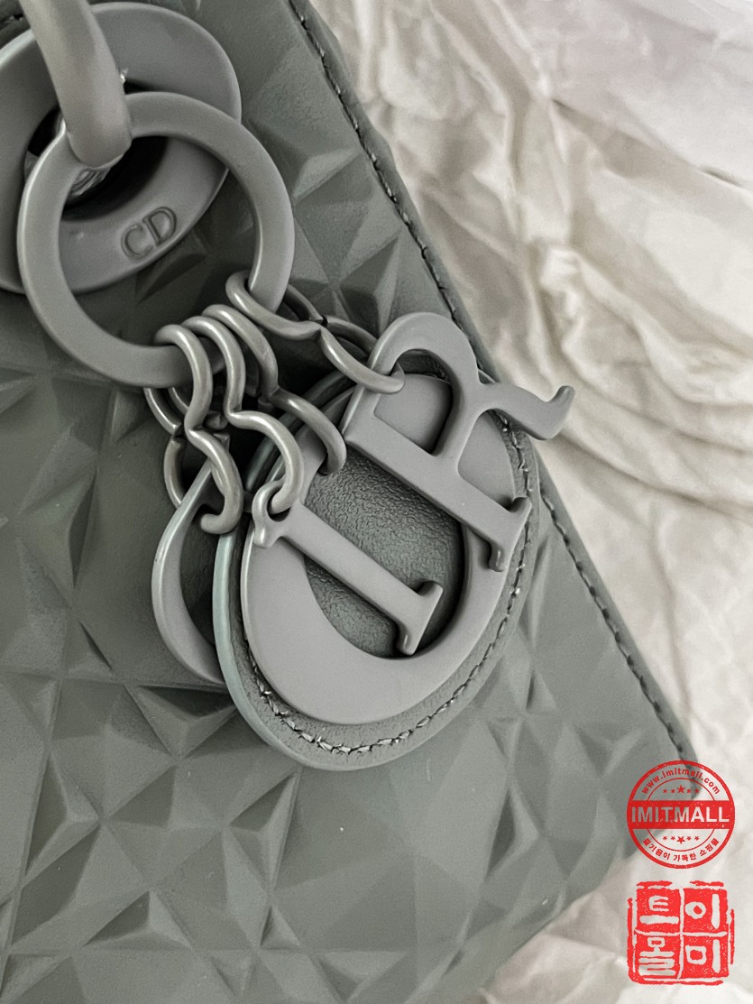 dior_xxxxx_big_00005.jpg