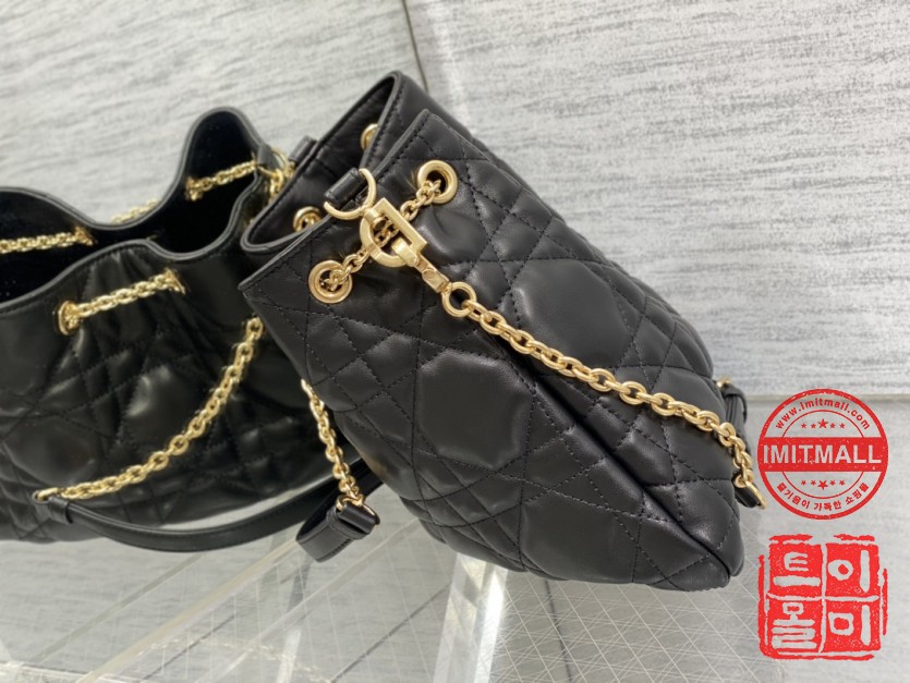 dior_xxxxx_big_00003.jpg