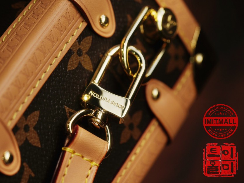 louis_vuitton_xxxxx_big_00011.jpg