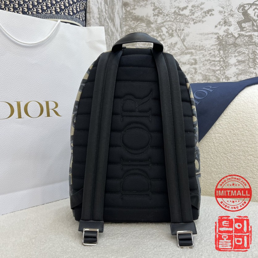 dior_xxxxx_big_00002.jpg
