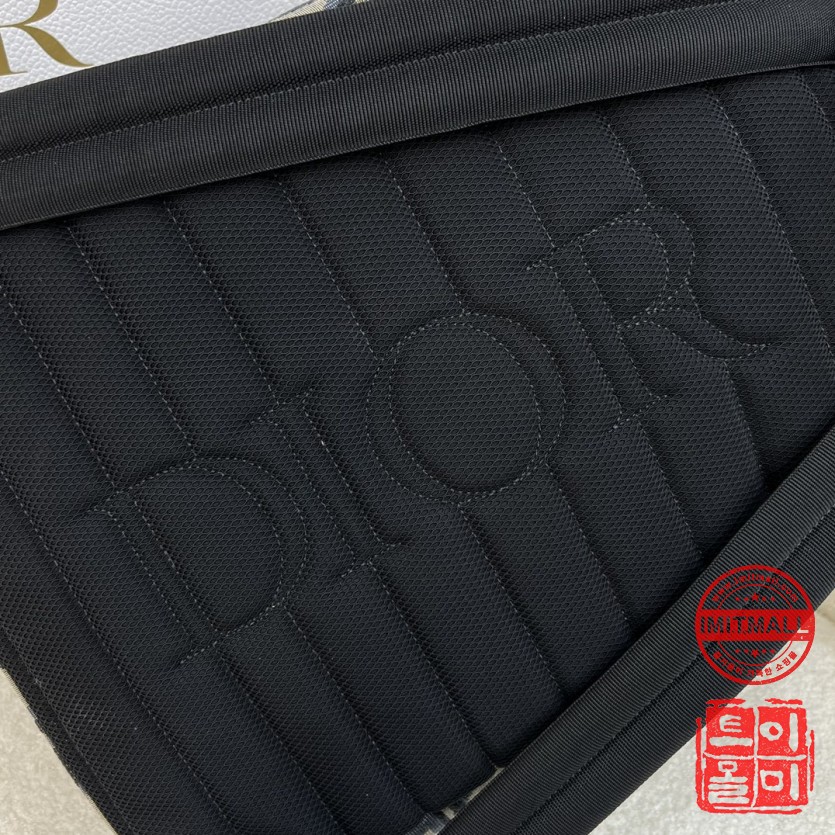 dior_xxxxx_big_00007.jpg