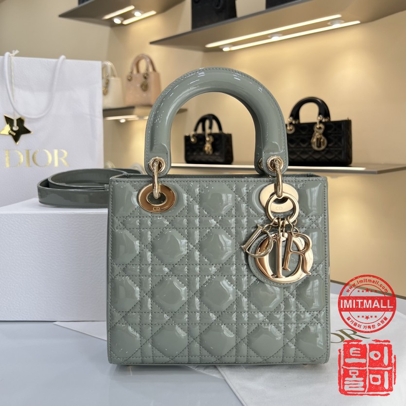 dior_xxxxx_big_00001.jpg