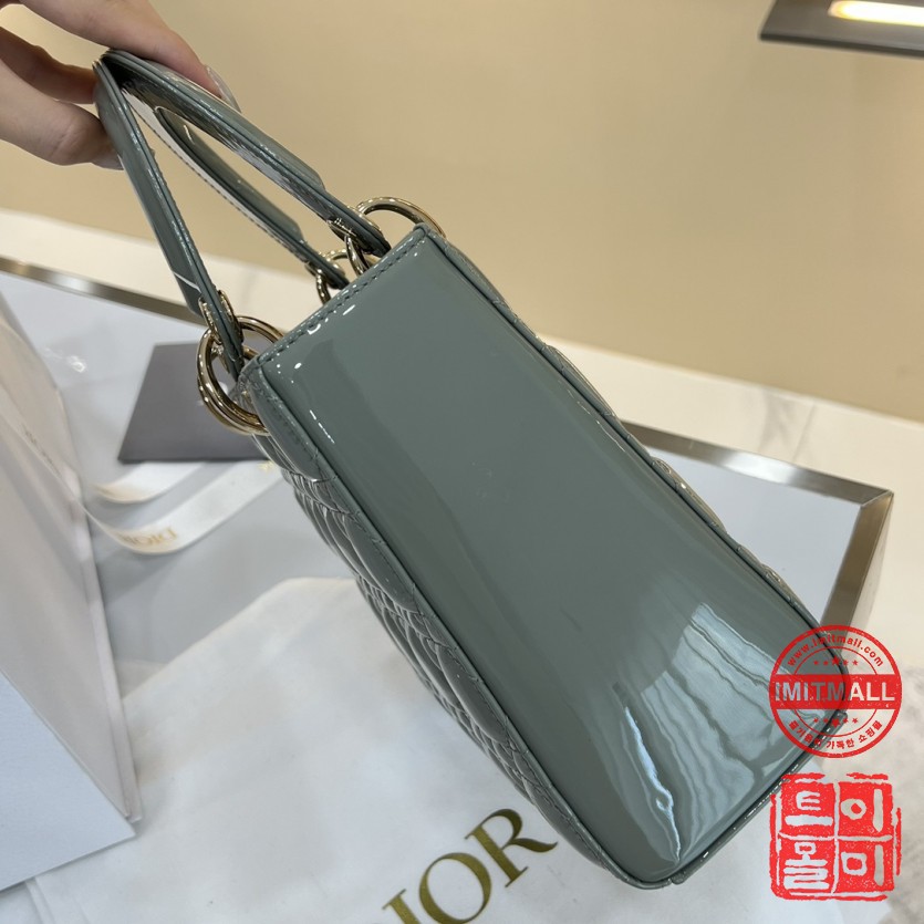 dior_xxxxx_big_00004.jpg