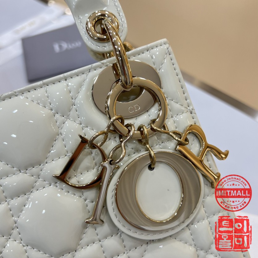 dior_xxxxx_big_00004.jpg