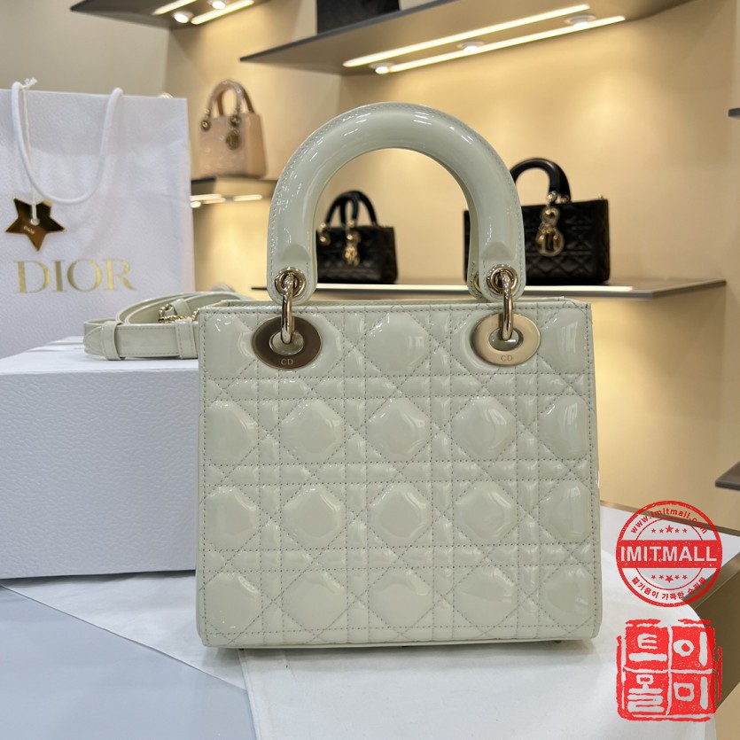 dior_xxxxx_big_00002.jpg