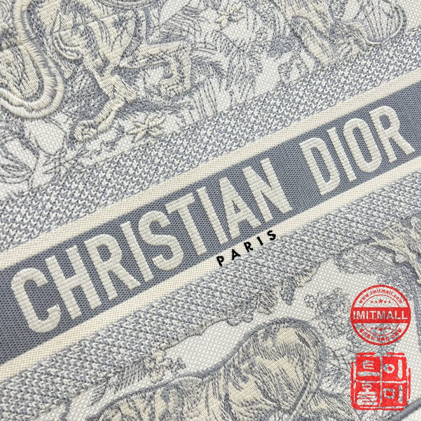 dior_xxxxx_big_00005.jpg