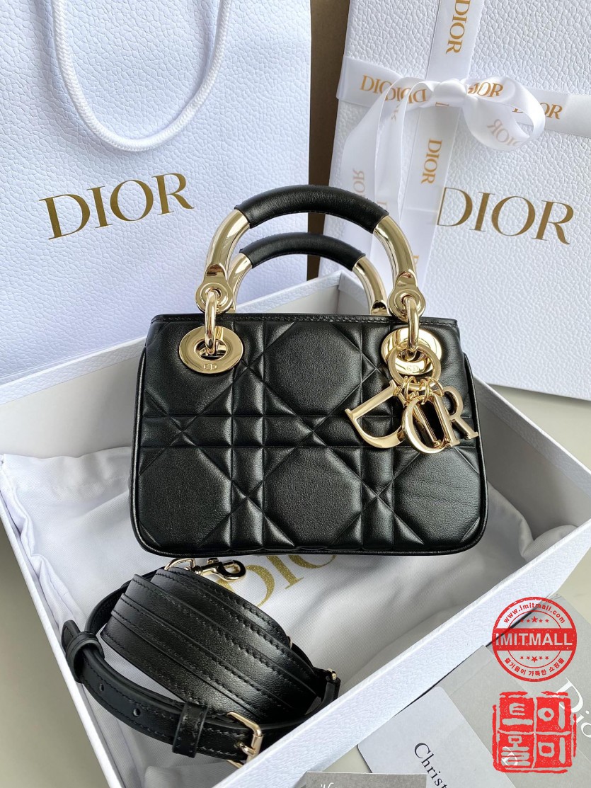 dior_xxxxx_big_00001.jpg