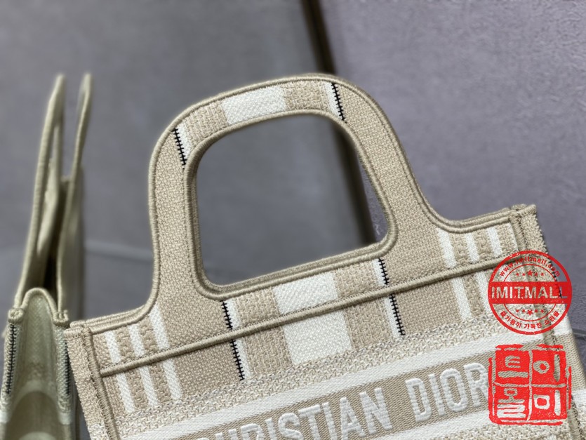dior_xxxxx_big_00004.jpg