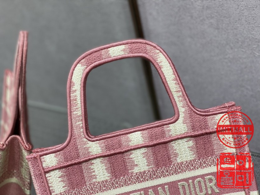 dior_xxxxx_big_00009.jpg