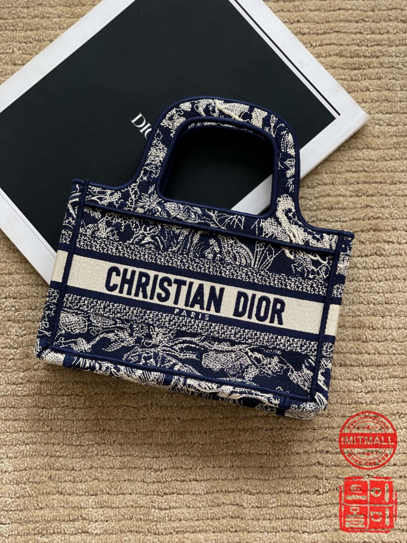 dior_xxxxx_big_00001.jpg