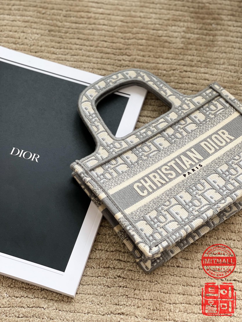 dior_xxxxx_big_00008.jpg