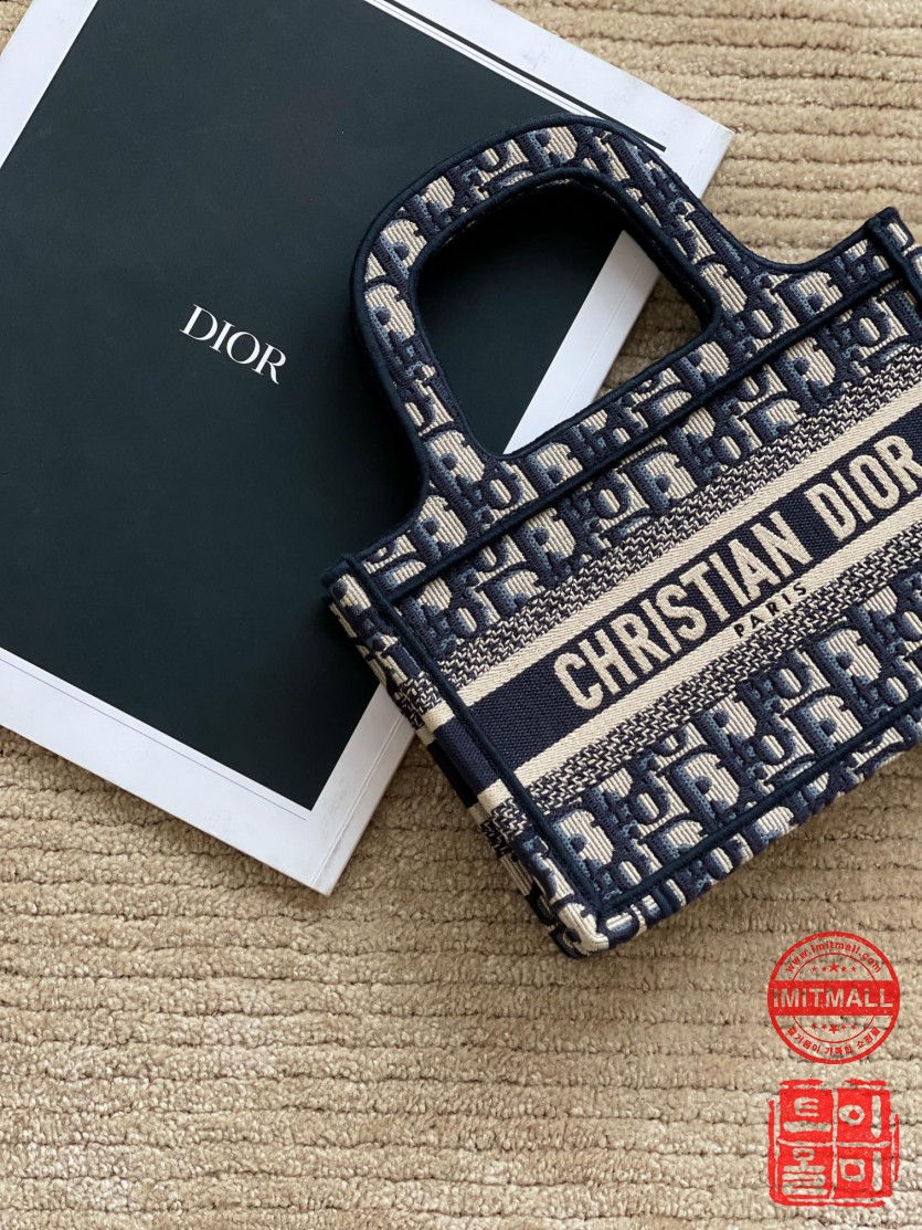 dior_xxxxx_big_00002.jpg