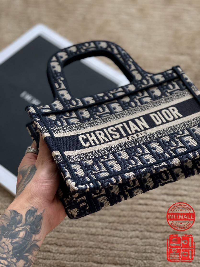 dior_xxxxx_big_00005.jpg