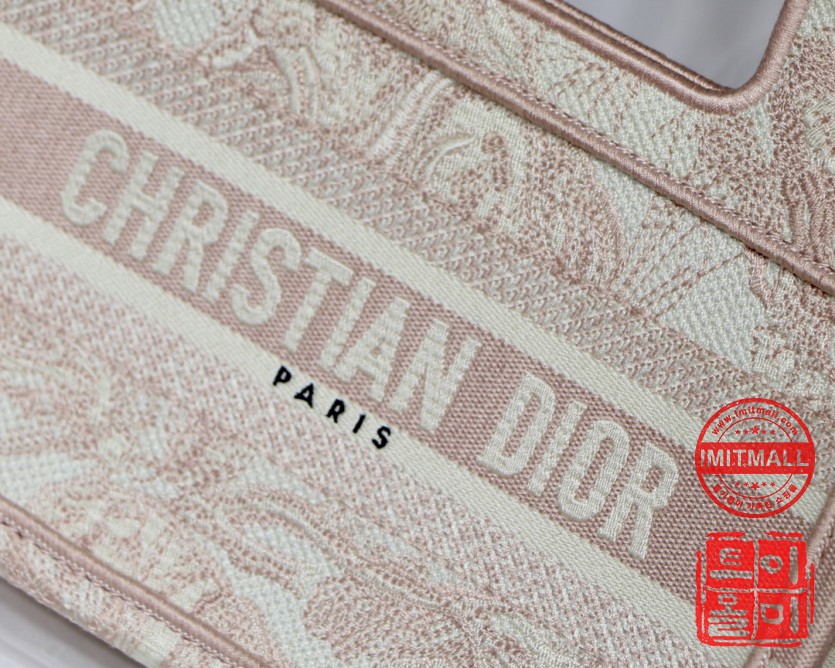dior_xxxxx_big_00003.jpg
