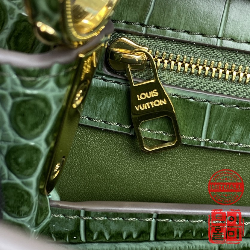 louis_vuitton_xxxxx_big_00017.jpg