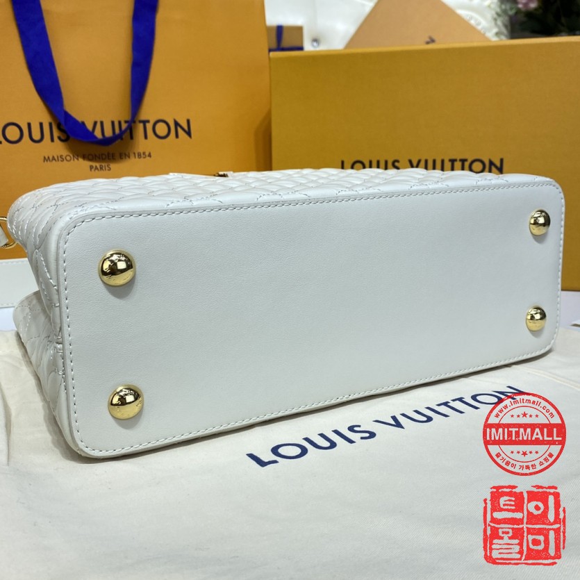 louis_vuitton_xxxxx_big_00013.jpg