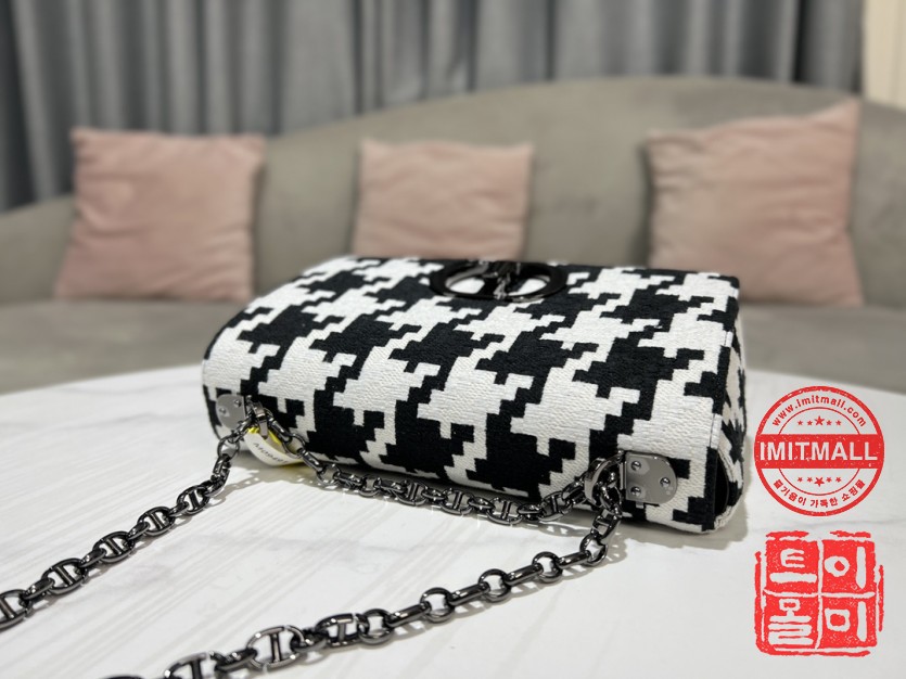 dior_xxxxx_big_00008.jpg