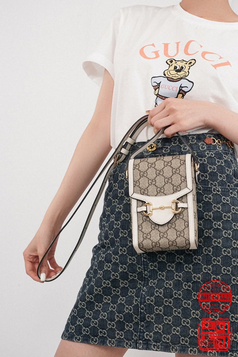 gucci_xxxxx_big_00020.jpg