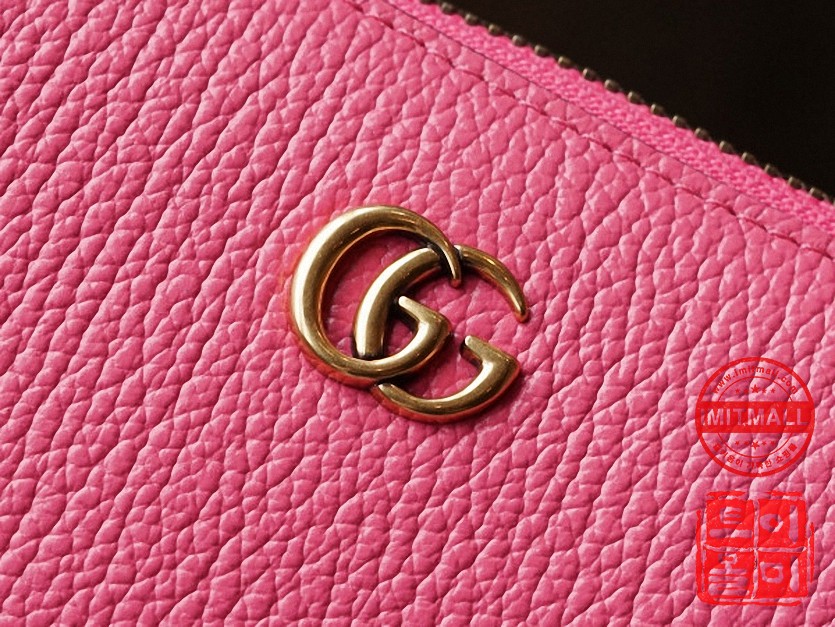 gucci_xxxxx_big_00009.jpg