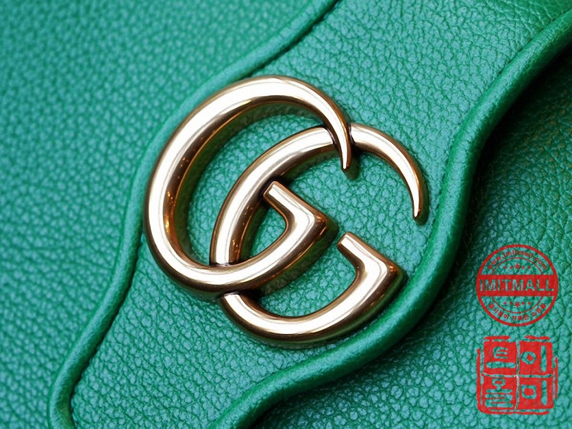 gucci_xxxxx_big_00010.jpg
