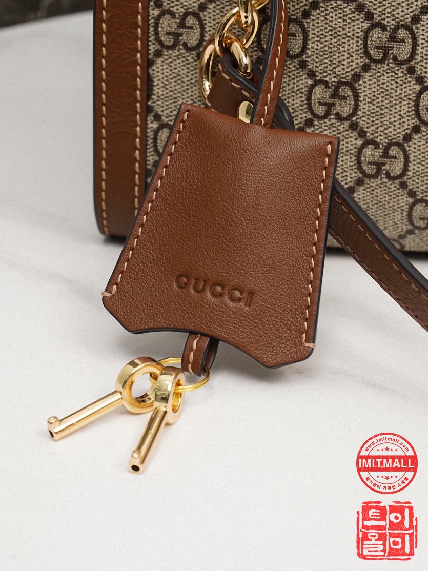 gucci_xxxxx_big_00012.jpg