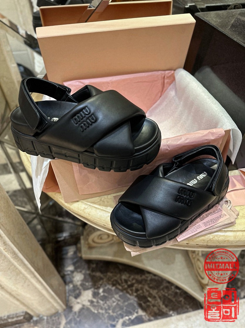miumiu_xxxxx_big_00001.jpg
