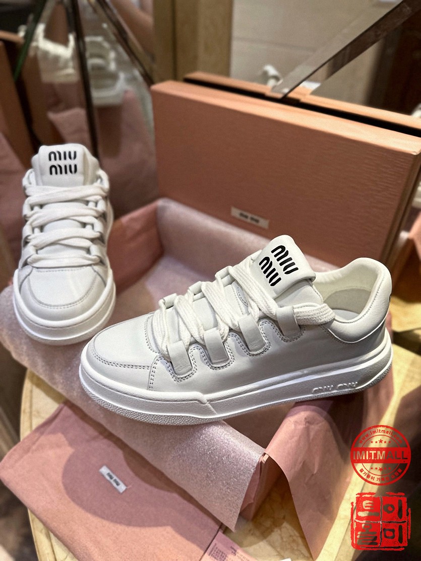 miumiu_xxxxx_big_00004.jpg