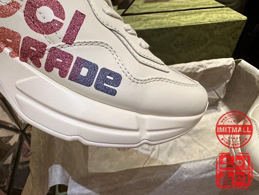 gucci_xxxxx_big_00010.jpg