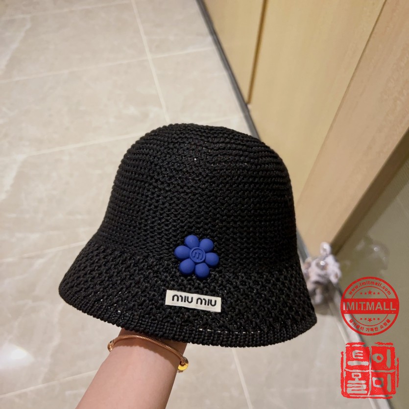 miumiu_xxxxx_big_00001.jpg