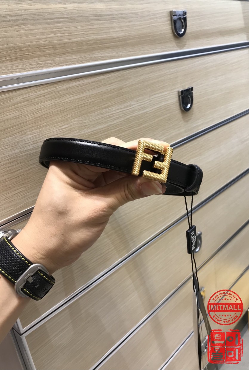 fendi_xxxxx_big_00032.jpg