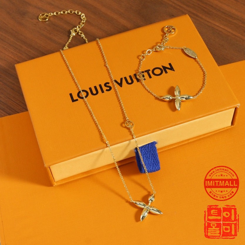 louis_vuitton_xxxxx_big_00001.jpg