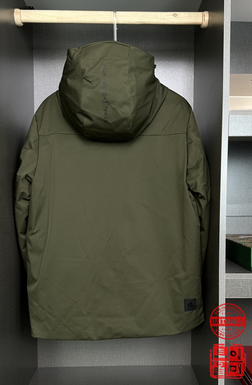 moncler_xxxxx_big_00003.jpg