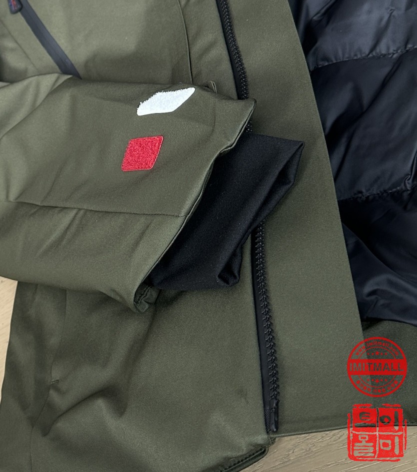 moncler_xxxxx_big_00007.jpg