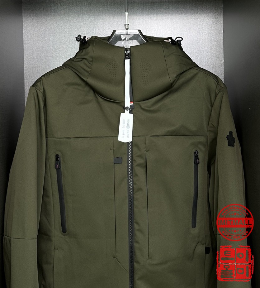 moncler_xxxxx_big_00009.jpg