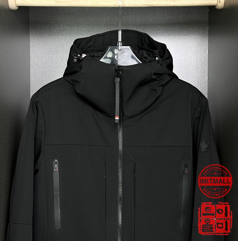 moncler_xxxxx_big_00008.jpg