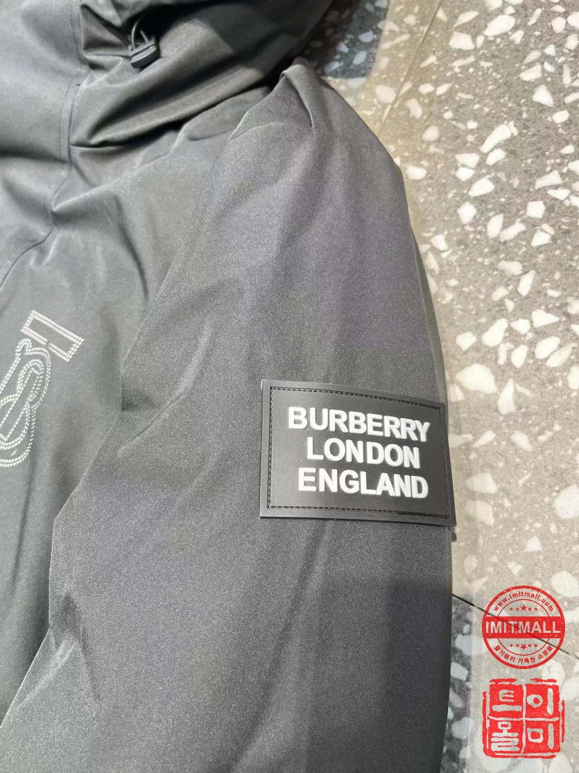 burberry_xxxxx_big_00006.jpg
