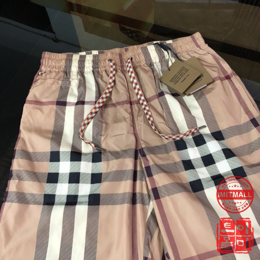 burberry_xxxxx_big_00003.jpg