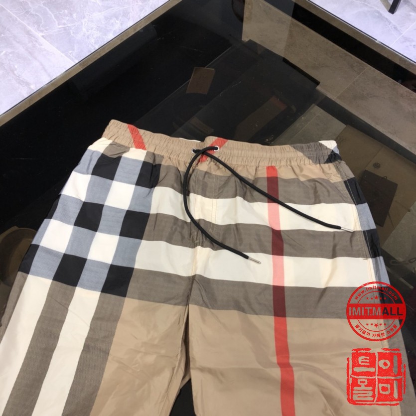 burberry_xxxxx_big_00002.jpg