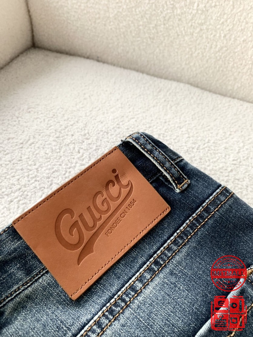 gucci_xxxxx_big_00009.jpg