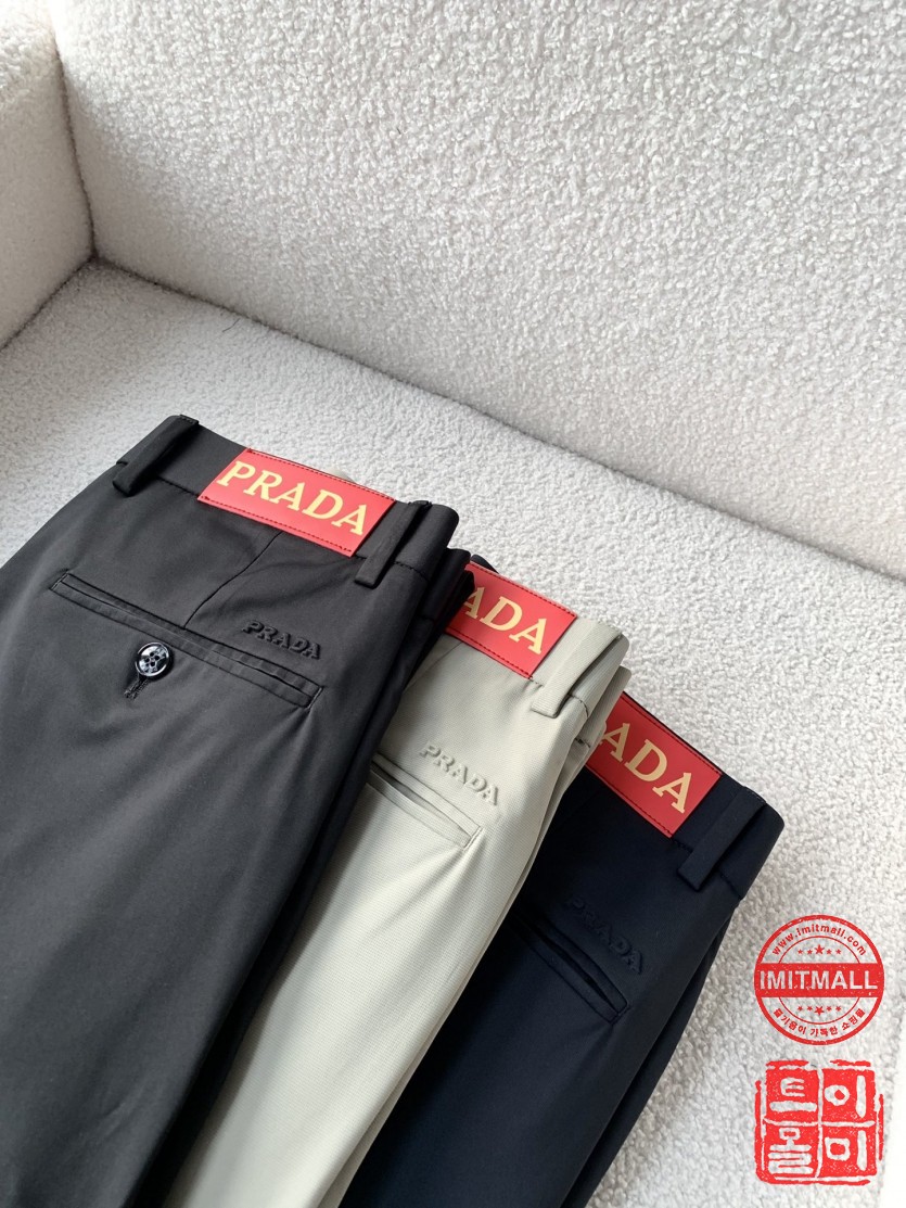 prada_xxxxx_big_00003.jpg
