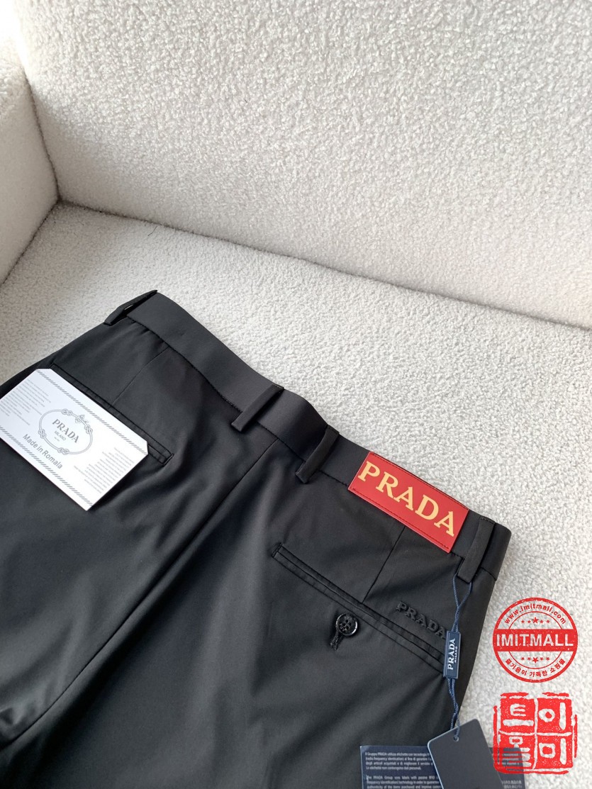 prada_xxxxx_big_00008.jpg