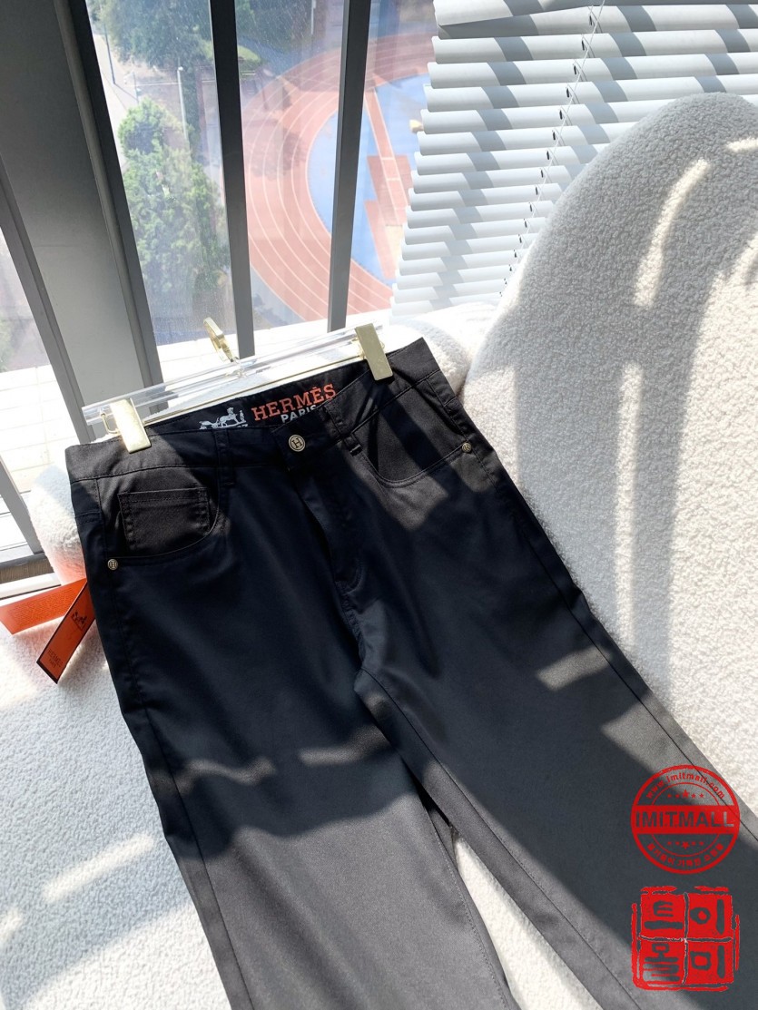 prada_xxxxx_big_00005.jpg