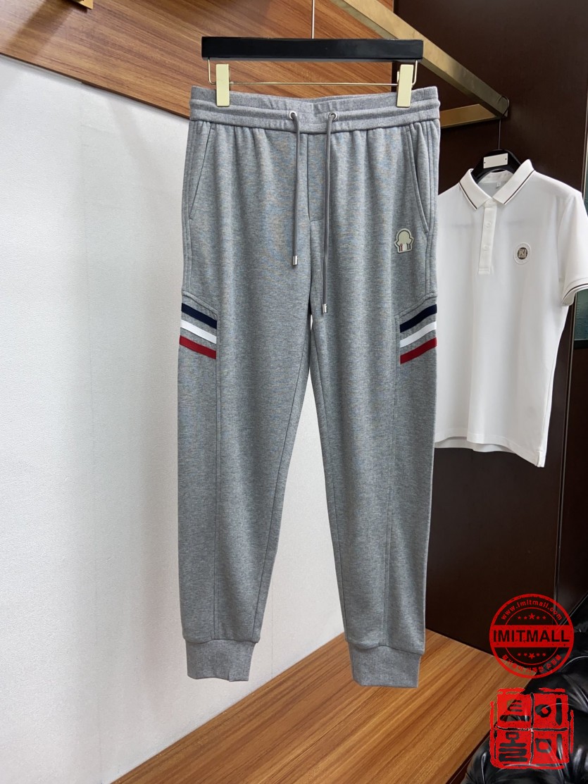 moncler_xxxxx_big_00002.jpg