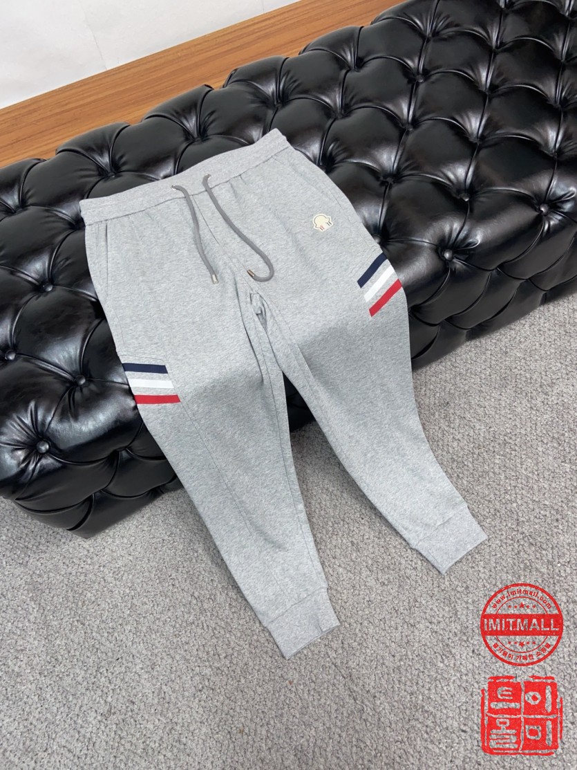 moncler_xxxxx_big_00006.jpg