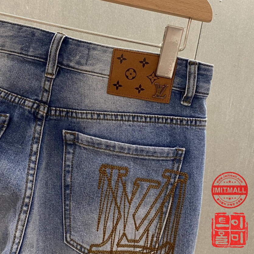 louis_vuitton_xxxxx_big_00001.jpg